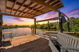 503 1st Ave NW, Ruskin, FL 33570 - Photo 1