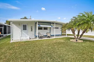 49 Leisure Way, Palmetto, FL 34221 - Photo 1