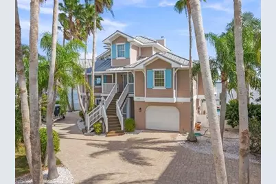 527 56th Street, Holmes Beach, FL 34217 - Photo 1