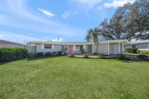 3165 Regatta Cir, Sarasota, FL 34231 - Photo 1