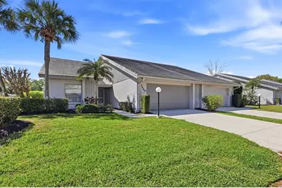 5462 Crestlake Boulevard #159, Sarasota, FL 34233 - Photo 1
