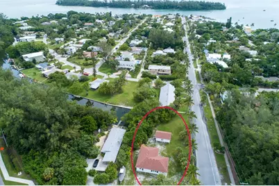 521 Broadway, Longboat Key, FL 34228 - Photo 1