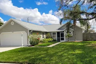 3567 65th Ave Cir E, Sarasota, FL 34243 - Photo 1
