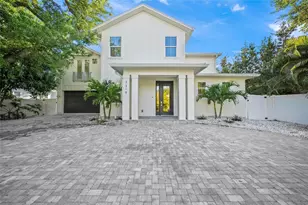 3319 S Osprey Ave, Sarasota, FL 34239 - Photo 1