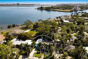 104 24th St NW, Bradenton, FL 34205 - Photo 1