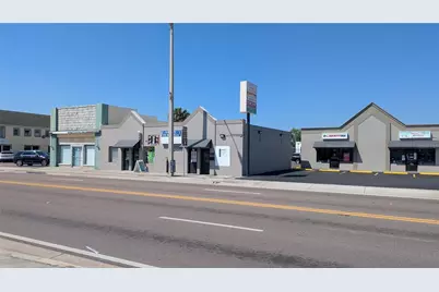 835 8th Avenue W, Palmetto, FL 34221 - Photo 1
