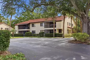 5765 Gardens Dr, Sarasota, FL 34243 - Photo 1