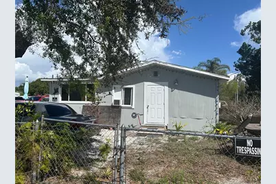 2411 6th Street E, Bradenton, FL 34208 - Photo 1