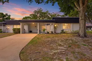 1333 Glen Oaks Dr E, Sarasota, FL 34232 - Photo 1