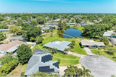 1907 37th Street W, Bradenton, FL 34205 - Photo 1