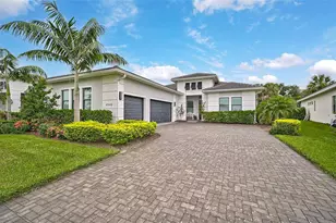 4940 Surfside Cir, Bradenton, FL 34211 - Photo 1
