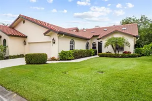 4601 Las Brisas Ln, Sarasota, FL 34238 - Photo 1