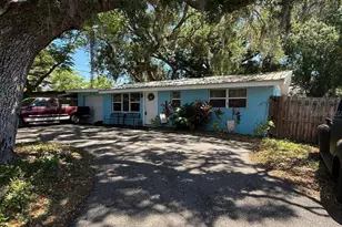 1725 S Shade Ave, Sarasota, FL 34239 - Photo 1