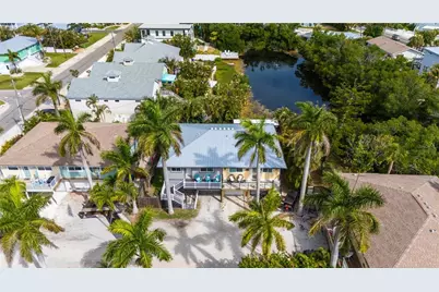 6921 Holmes Boulevard, Holmes Beach, FL 34217 - Photo 1