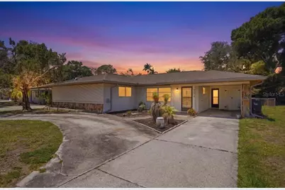 304 42nd Street W, Bradenton, FL 34209 - Photo 1