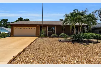 7206 8th Avenue NW, Bradenton, FL 34209 - Photo 1