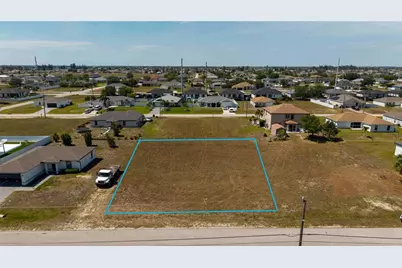 212 NE 25th Street, Cape Coral, FL 33909 - Photo 1