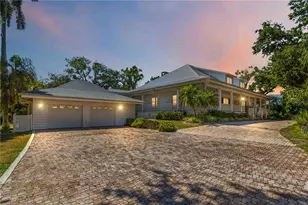 436 Anchorage Dr, Nokomis, FL 34275 - Photo 1
