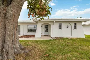 4001 Chinaberry Rd, Bradenton, FL 34208 - Photo 1