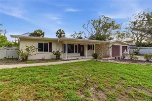 617 Calle De Peru, Sarasota, FL 34242 - Photo 1