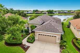 252 Dahlia Ct, Bradenton, FL 34212 - Photo 1