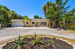 211 Avenida De Bahia, Nokomis, FL 34275 - Photo 1