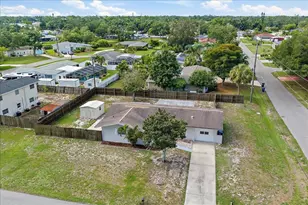 1210 Doris Dr, Sarasota, FL 34243 - Photo 1