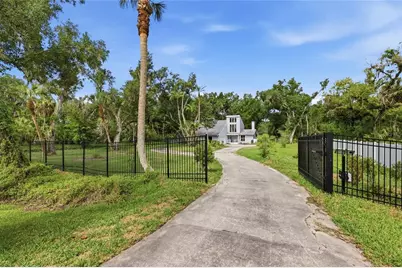 3404 62nd Street E, Bradenton, FL 34208 - Photo 1
