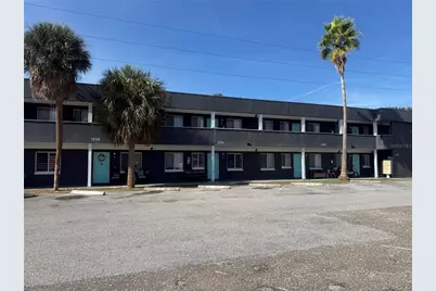 1200 70th Street N, Saint Petersburg, FL 33710 - Photo 1