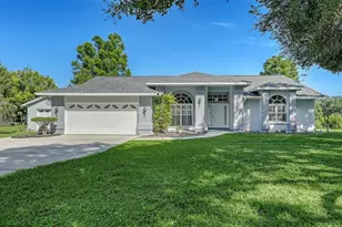 602 137th St E, Bradenton, FL 34212 - Photo 1