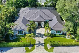 1622 Kenilworth St, Sarasota, FL 34231 - Photo 1