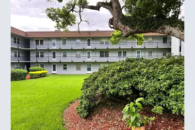 333 Lake Howard Drive NW #202C, Winter Haven, FL 33880 - Photo 1