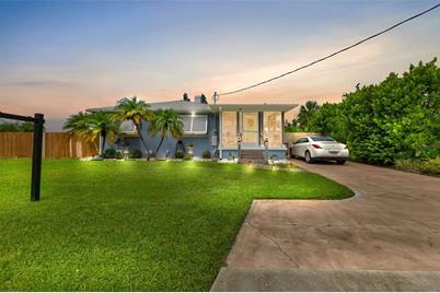 219 Darst Avenue, Punta Gorda, FL 33950 - Photo 1
