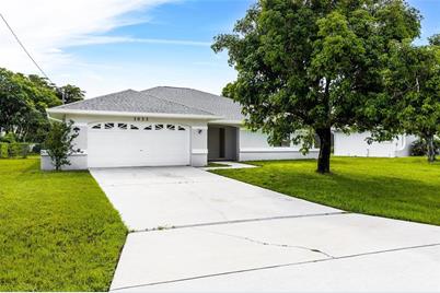 1033 SE 18th Place, Cape Coral, FL 33990 - Photo 1