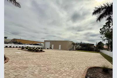 121 E McKenzie Street, Punta Gorda, FL 33950 - Photo 1