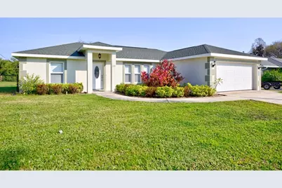 300 Lake Groves Road NE, Lake Placid, FL 33852 - Photo 1