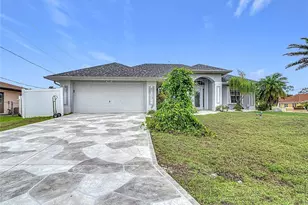 1007 Comstock St, Port Charlotte, FL 33952 - Photo 1