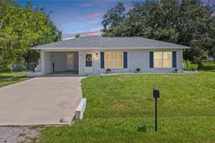 879 E Seminole Dr, Venice, FL 34293 - Photo 1