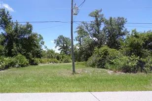 160 Baytree Dr, Rotonda West, FL 33947 - Photo 1