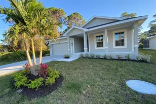 129 Glades Dr, Rotonda West, FL 33947 - Photo 1