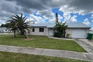 334 Aylesbury Ln NE, Port Charlotte, FL 33952 - Photo 1