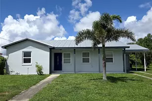 154 Salem Ave NW, Port Charlotte, FL 33952 - Photo 1