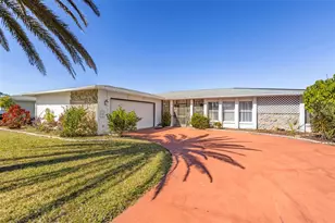 10 Golfview Rd, Rotonda West, FL 33947 - Photo 1