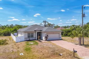 118 Boxwood Ln, Rotonda West, FL 33947 - Photo 1