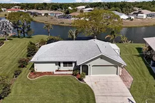 289 MacArthur Dr, Port Charlotte, FL 33954 - Photo 1