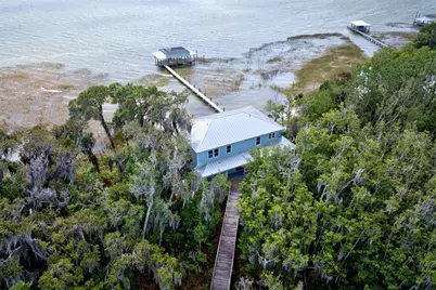 424 Lake Mirror Drive, Lake Placid, FL 33852 - Photo 1