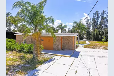 891 Palmetto Drive NE, Port Charlotte, FL 33952 - Photo 1