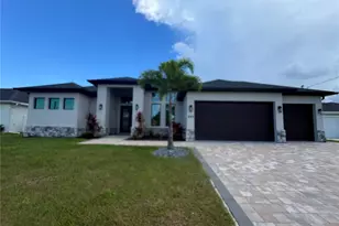 443 Boundary Blvd, Rotonda West, FL 33947 - Photo 1