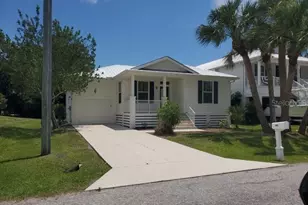 431 W McKenzie St, Punta Gorda, FL 33950 - Photo 1