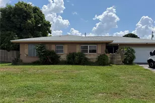 563 Beal St NW, Port Charlotte, FL 33952 - Photo 1
